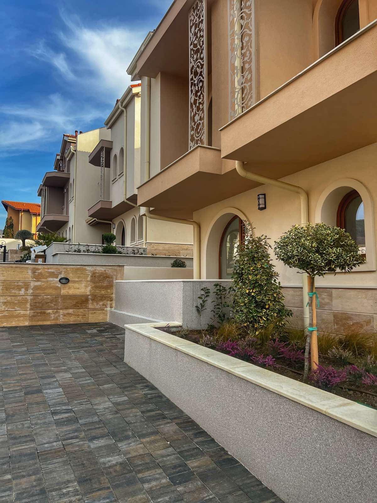 Екстериор 2.3