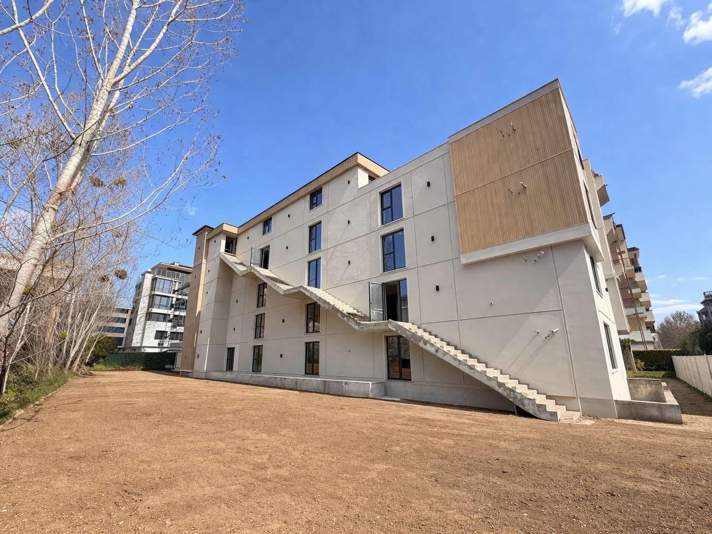 Grand Solaris Екстериор 8